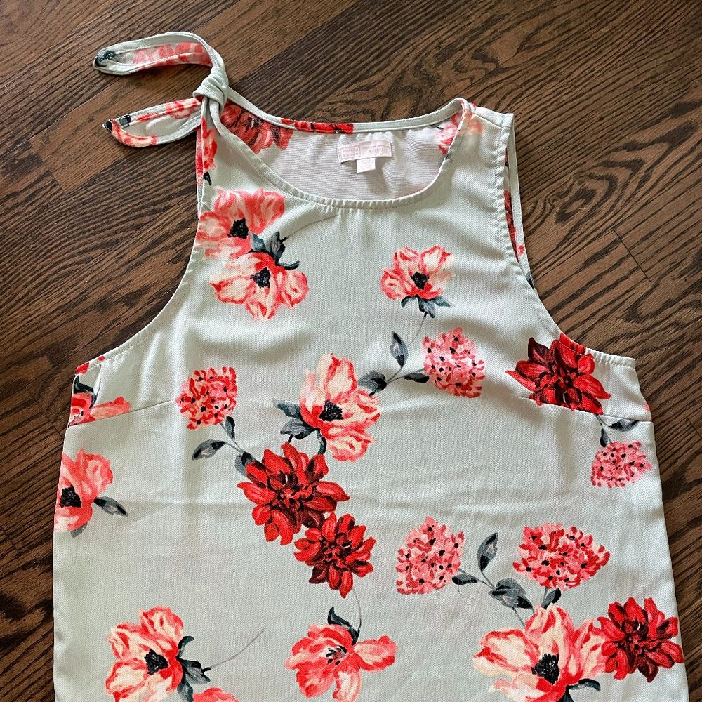 Tie Shoulder Floral top - M Petite
